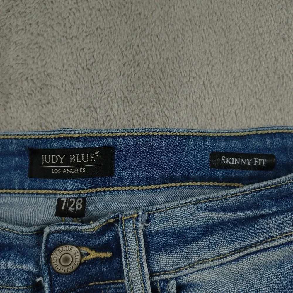 Judy Blue are item